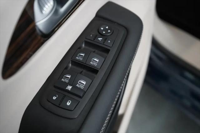 2024 Chrysler Pacifica Limited AWD