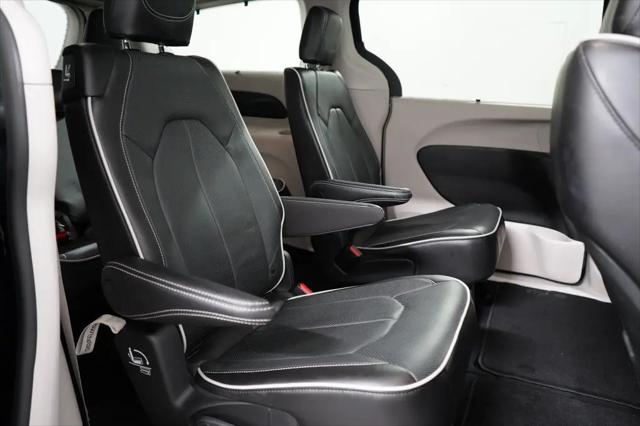 2024 Chrysler Pacifica Limited AWD
