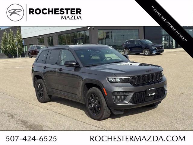 2024 Jeep Grand Cherokee Altitude X 4x4 for sale in Rochester, MN