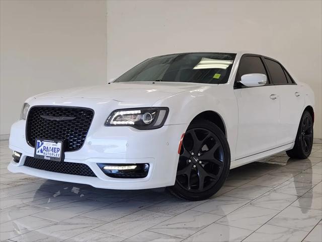 2022 Chrysler 300 Touring L for sale in Livingston, TX