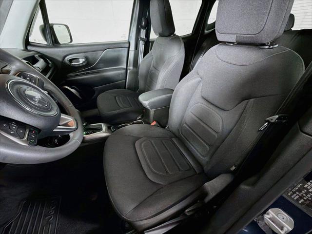 2022 Jeep Renegade Latitude 4x4 2022 Jeep Renegade Latitude 4x4
