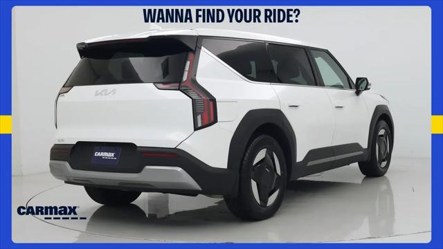 2024 Kia EV9 Light Short Range