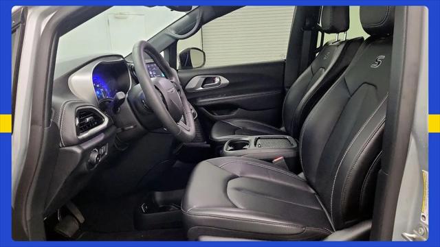 2023 Chrysler Pacifica Touring L AWD