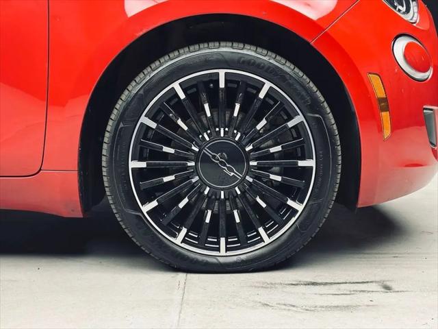 2024 Fiat 500e INSPIRED FWD
