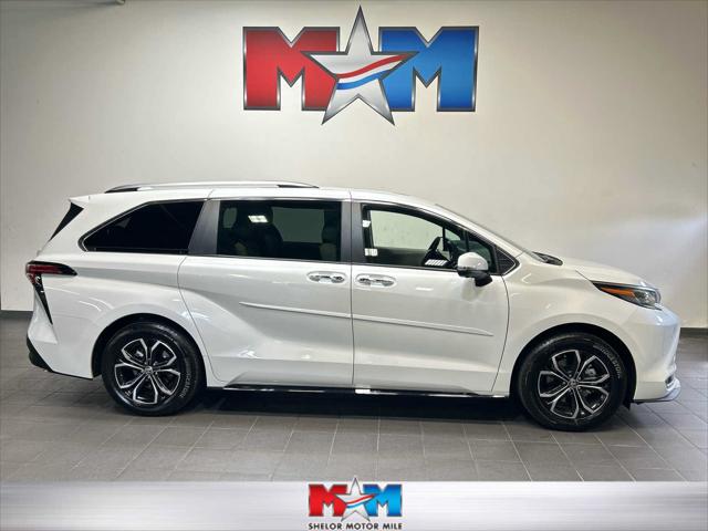 2026 Toyota Sienna Platinum 2026 Toyota Sienna Platinum