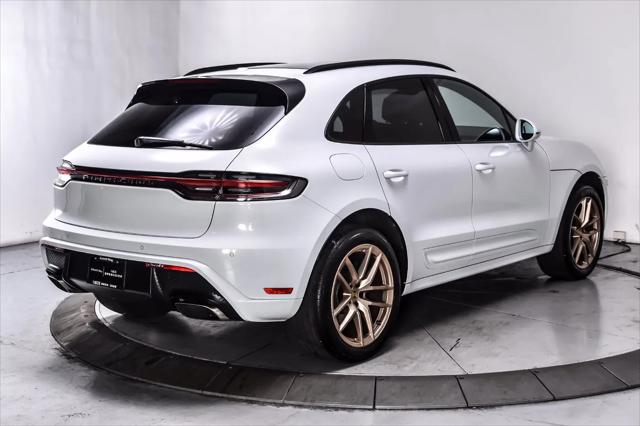 2023 Porsche Macan T