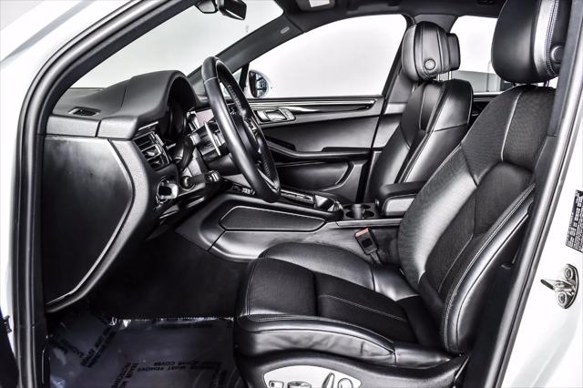 2023 Porsche Macan T