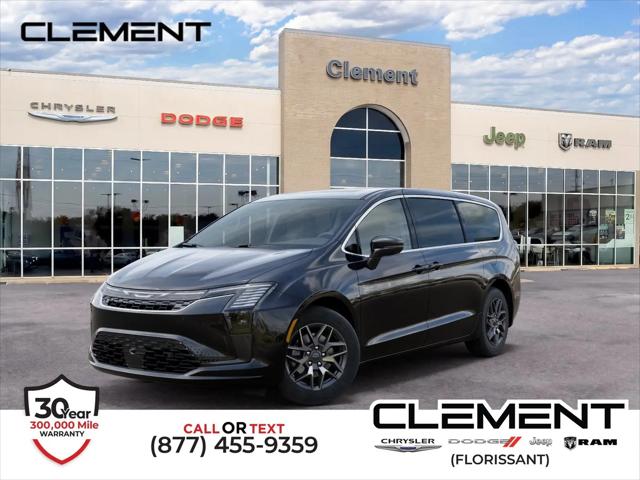2027 Chrysler Pacifica Limited for sale in Florissant, MO