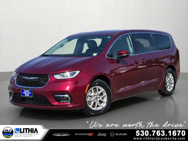 2023 Chrysler Pacifica Touring L for sale in Yuba City, CA