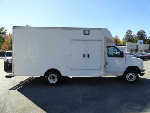 2019 Ford E-450 Cutaway Utility