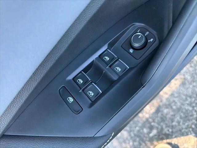 2027 Volkswagen Jetta SE