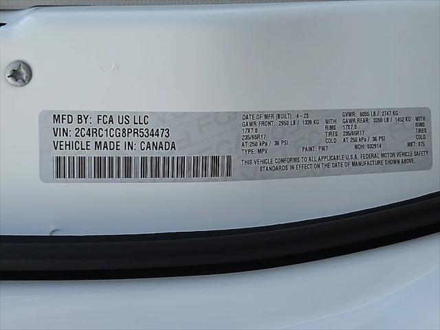 2023 Chrysler Voyager LX