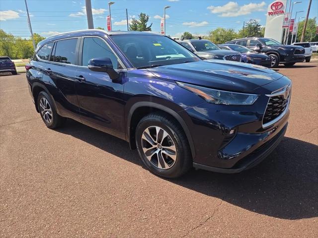 2023 Toyota Highlander XLE for sale in Hatfield, PA