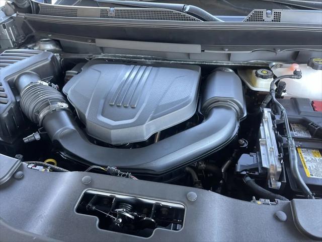 2027 GMC Acadia AWD AT4