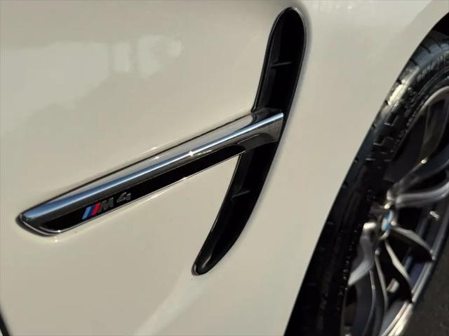 2015 BMW M4 Standard