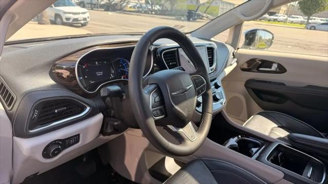 2023 Chrysler Pacifica Hybrid Limited