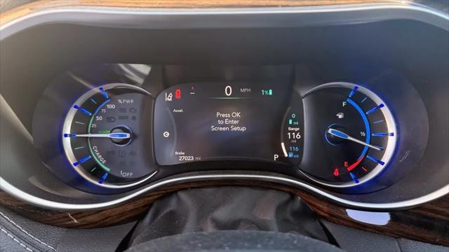 2023 Chrysler Pacifica Hybrid Limited