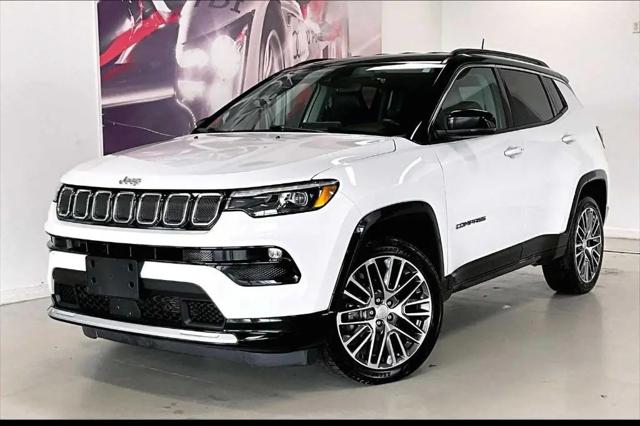 2022 Jeep Compass Limited 4x4 for sale in Johnston, IA