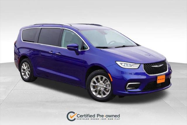 2021 Chrysler Pacifica Touring L AWD for sale in New Prague, MN