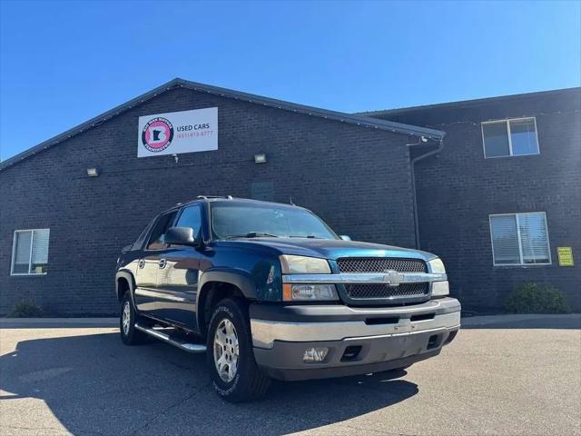 2005 Chevrolet Avalanche Z71 for sale in Farmington, MN