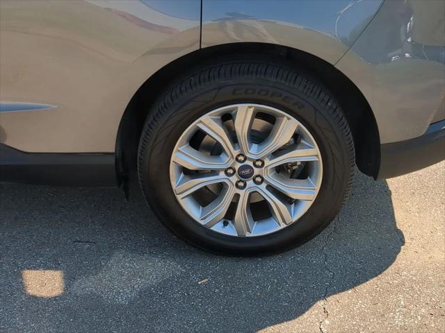 2021 Ford Edge Titanium