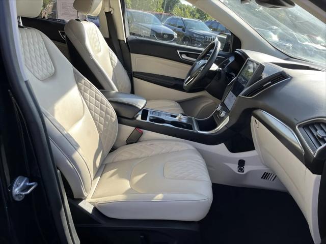 2023 Ford Edge Titanium