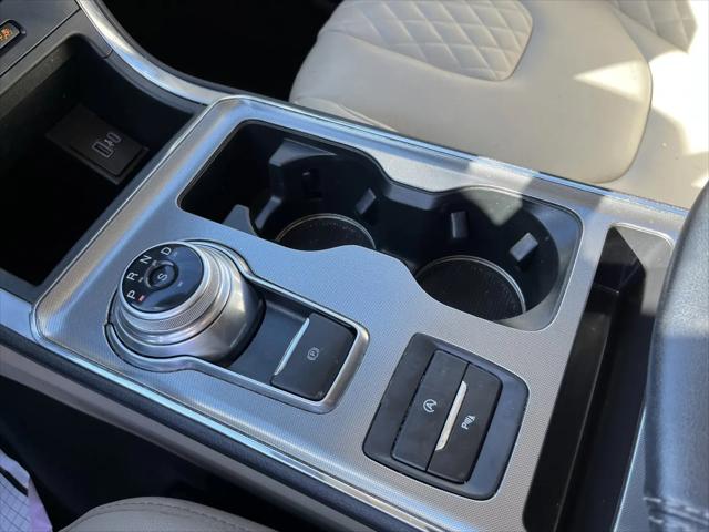 2023 Ford Edge Titanium