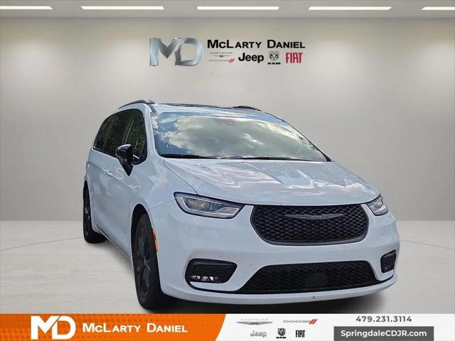 2025 Chrysler Pacifica Limited for sale in Springdale, AR