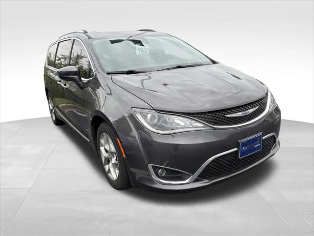 2018 Chrysler Pacifica Touring L Plus for sale in Janesville, WI