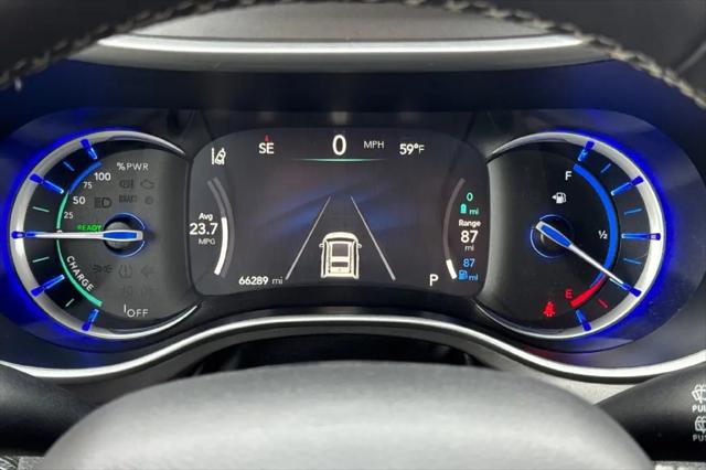 2024 Chrysler Pacifica Hybrid Select