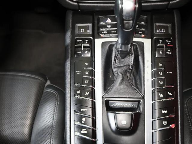 2019 Porsche Macan Macan