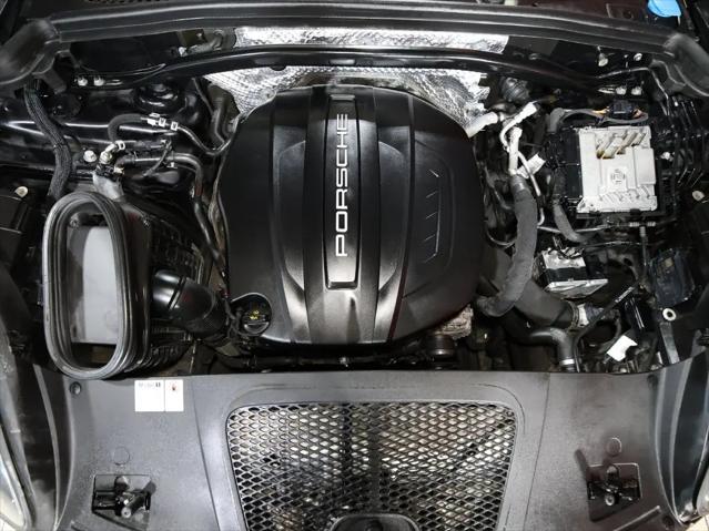 2019 Porsche Macan Macan