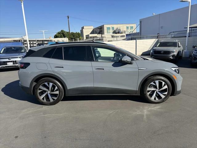 2023 Volkswagen ID.4 Pro