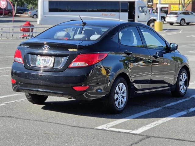 2016 Hyundai Accent SE
