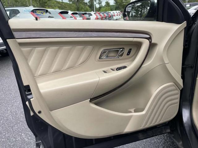 2016 Ford Taurus Limited