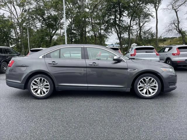2016 Ford Taurus Limited