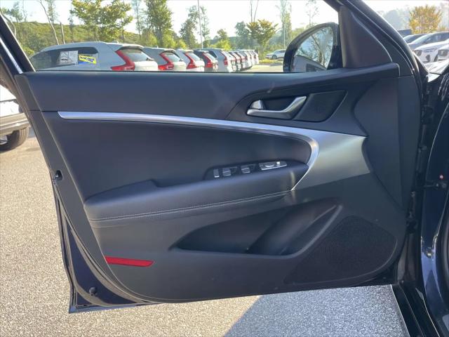 2026 Genesis G70 2.5T RWD