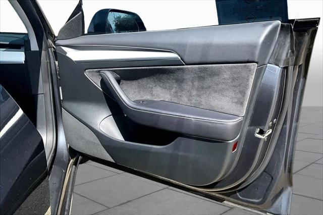 2023 Tesla Model 3 Rear-Wheel Drive