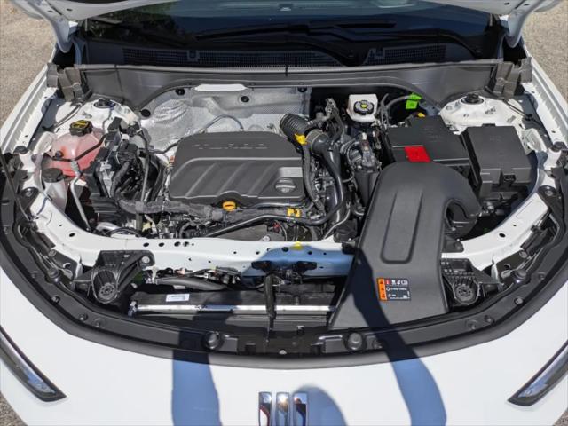 2026 Buick NV Sport Touring FWD