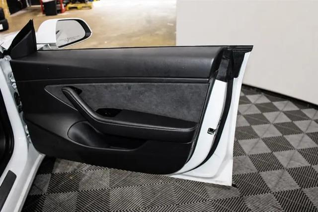 2020 Tesla Model 3 Standard Range Rear-Wheel Drive