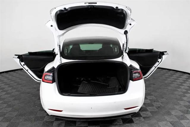 2020 Tesla Model 3 Standard Range Rear-Wheel Drive