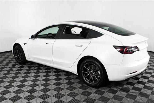 2020 Tesla Model 3 Standard Range Rear-Wheel Drive