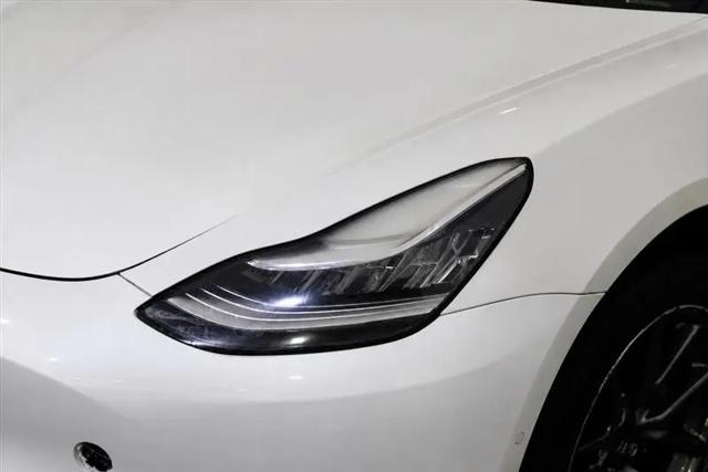 2020 Tesla Model 3 Standard Range Rear-Wheel Drive