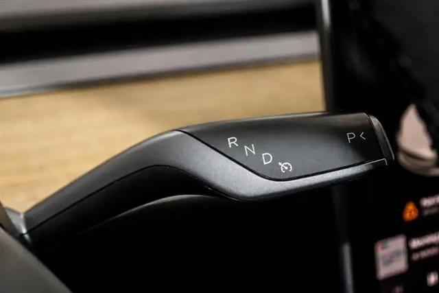 2020 Tesla Model 3 Standard Range Rear-Wheel Drive