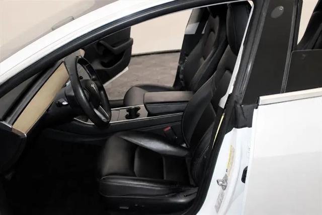 2020 Tesla Model 3 Standard Range Rear-Wheel Drive
