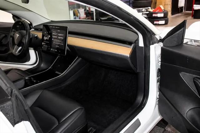 2020 Tesla Model 3 Standard Range Rear-Wheel Drive