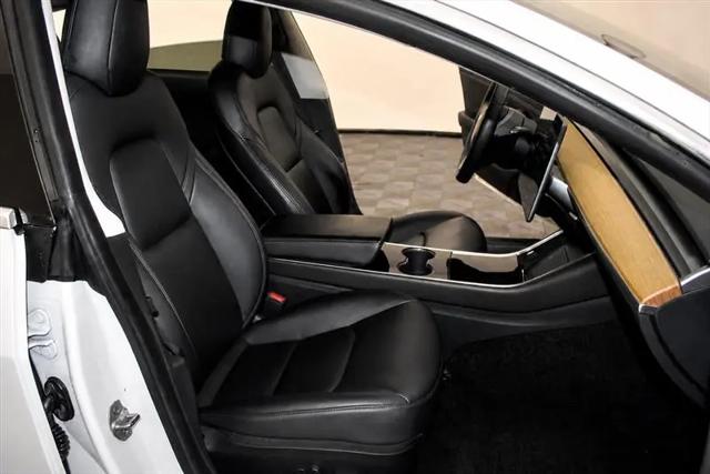2020 Tesla Model 3 Standard Range Rear-Wheel Drive