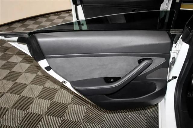 2020 Tesla Model 3 Standard Range Rear-Wheel Drive