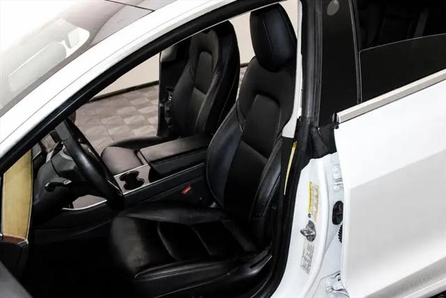 2020 Tesla Model 3 Standard Range Rear-Wheel Drive