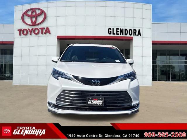 2026 Toyota Sienna Platinum